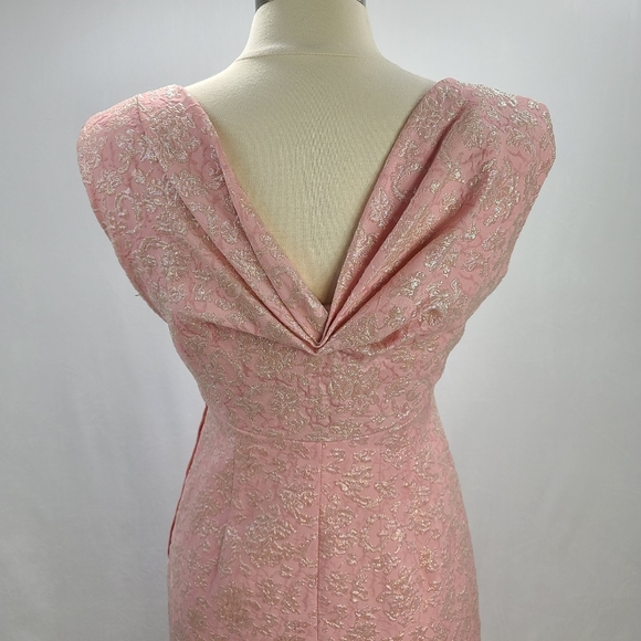 1960s Vintage Dress Pastel Pink Iridescent Jacquard Fabric Floral Design (SZ 6) - Picture 10 of 17